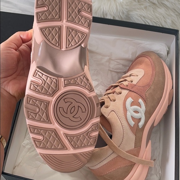 Chanel suede sneakers nude beige white authentic - Picture 3 of 3